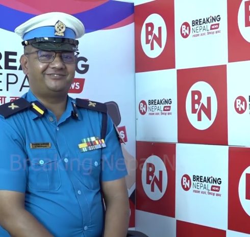 मोरङ ट्राफिक प्रहरी प्रमुख सन्तोष न्यौपाने जेठ महिनाको सर्वोत्कृष्ट प्रहरी घोषित