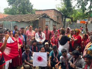 ऊर्जाशील पार्टीका केन्द्रीय नेतासहित विभिन्न पार्टीबाट दर्जनौं कार्यकर्ता एमालेमा प्रवेश
